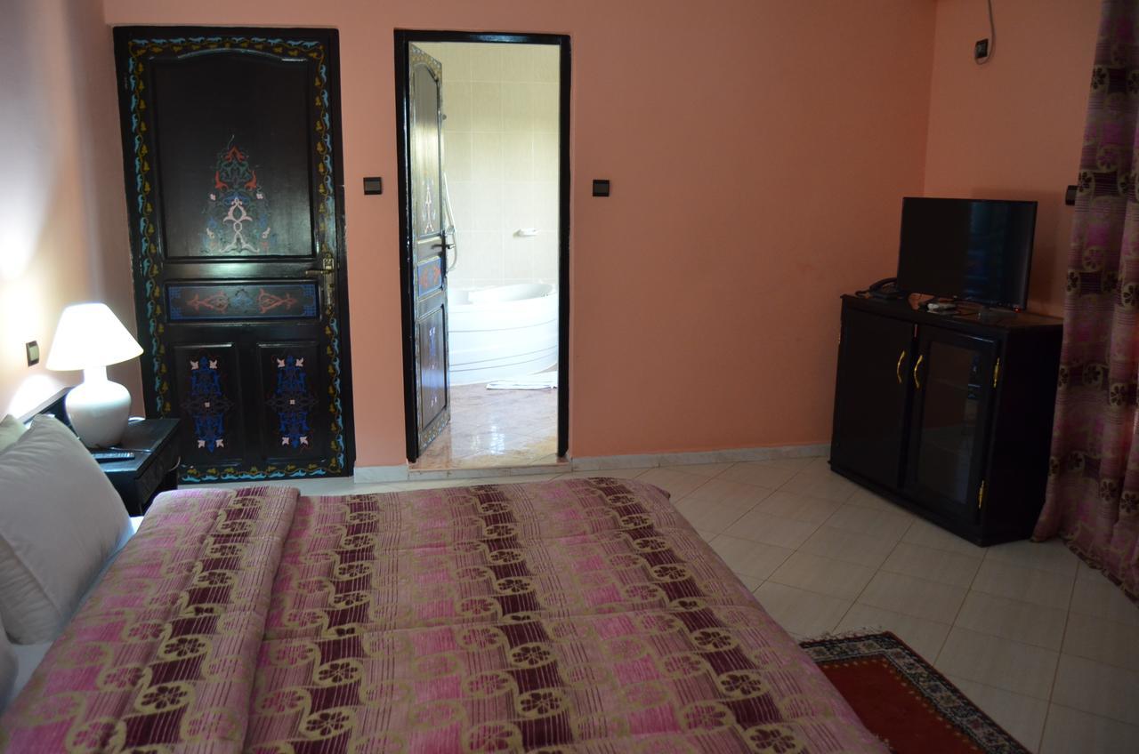 Hotel Almounia &